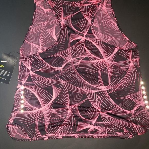 Nike Dry Fit Athletic Top Women’s| Size: S - Picture 2 of 2